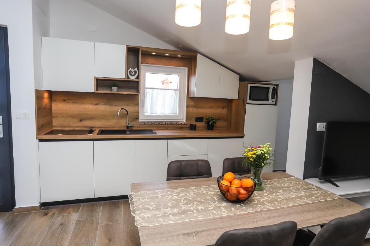 Apartments Residence Radovan 1 ポレッチ エクステリア 写真