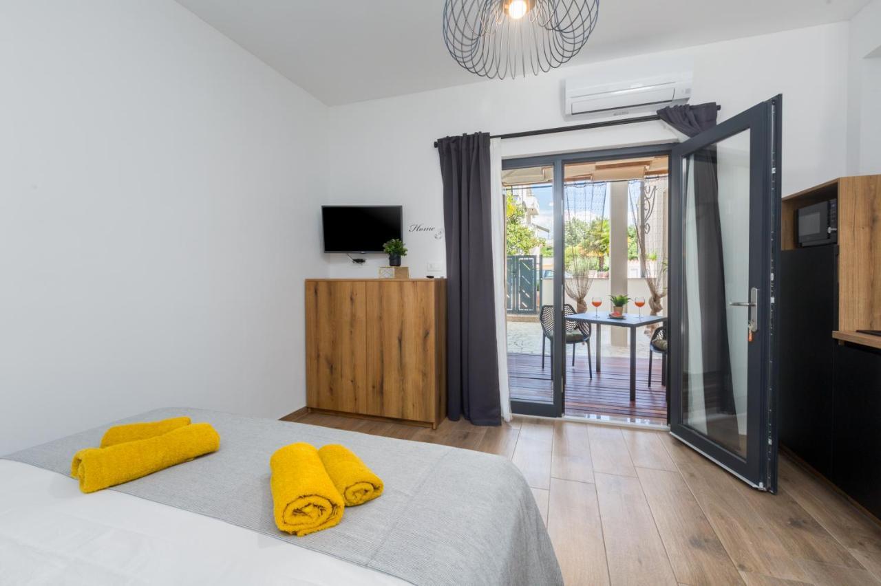 Apartments Residence Radovan 1 ポレッチ エクステリア 写真